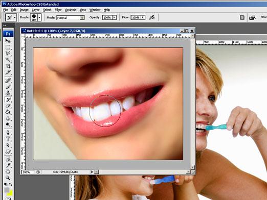 Kaip balinti dantis Photoshop?